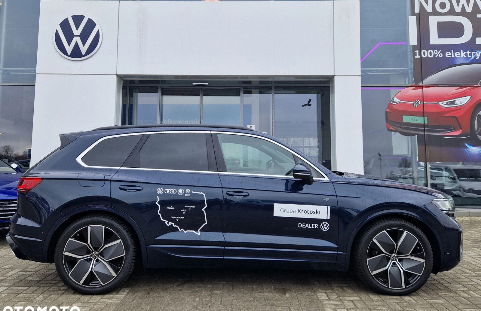 Volkswagen Touareg cena 393000 przebieg: 1900, rok produkcji 2023 z Oborniki Śląskie małe 562